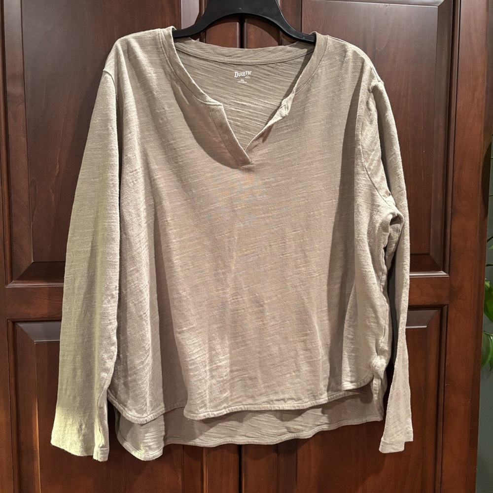 Duluth Light Green Long Sleeve top